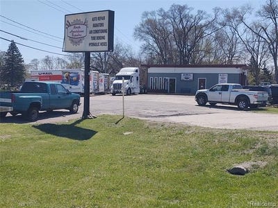 /international/us/5920-auburn-road-ray-mi-110099924227/?lang=en