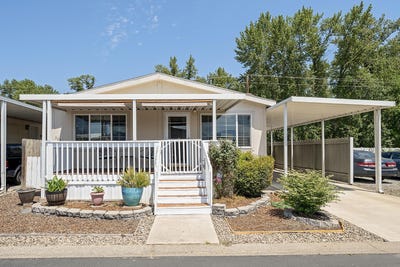 /international/us/3555-s-pacific-highway-medford-or-110100203317/