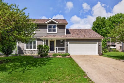 /international/us/1090-2nd-st-court-waukee-ia-110107701415/
