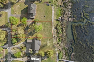 /international/us/110-inlet-court-hampstead-nc-110098354420/