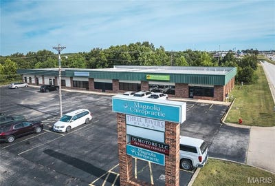 /international/us/571-vfw-memorial-drive-st-robert-mo-110102021595/