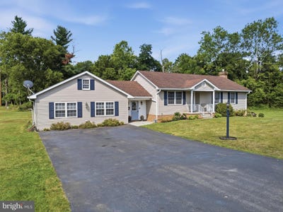 /international/us/16105-wright-road-williamsport-md-110119433714/