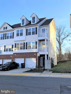 /international/us/13937-hollow-wind-way-woodbridge-va-110108581571/