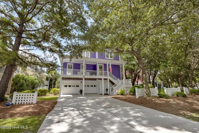 /international/us/240-seawatch-way-kure-beach-nc-110100946224/