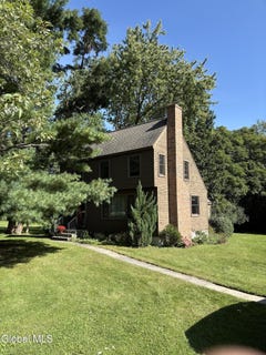 /international/us/272-brandle-road-altamont-ny-110110351383/