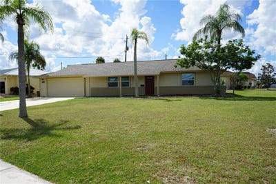 /international/us/1618-cherry-hills-drive-sun-city-center-fl-110102494932/