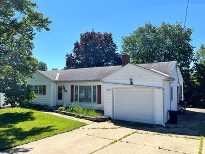 /international/us/1141-w-main-st-ashland-oh-110109010601/