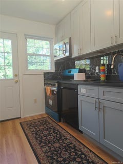 /international/us/5-wildwood-drive-wappingers-falls-ny-110109056139/