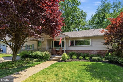 /international/us/615-w-browning-road-oaklyn-nj-110108253467/