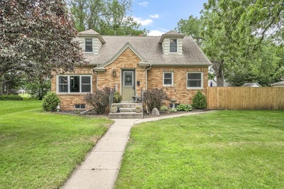 /international/us/1106-okoboji-avenue-milford-ia-110100340435/