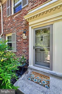 /international/us/5833-royal-ridge-dr-943-springfield-va-110108360772/