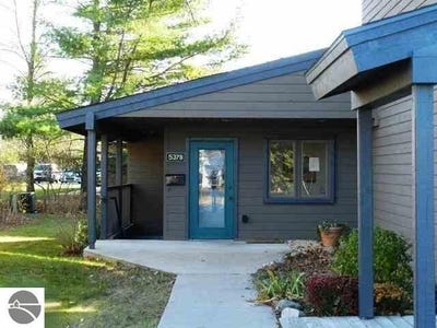 /international/us/537-s-garfield-avenue-traverse-city-mi-110104900377/