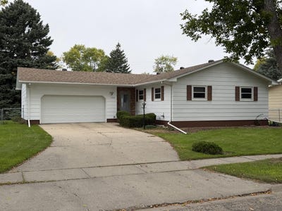 /international/us/1322-s-7th-street-aberdeen-sd-110120020642/