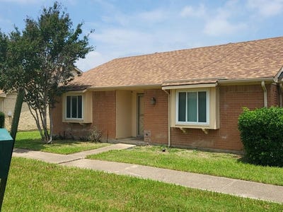 /international/us/56-e-mountain-creek-drive-grand-prairie-tx-110100264407/