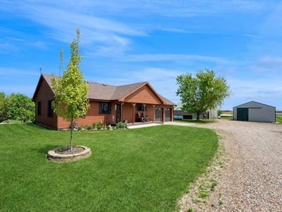 /international/us/310-110th-avenue-monroe-ia-110099237021/