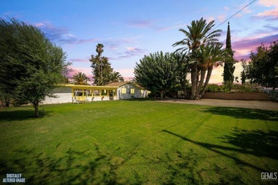/international/us/7136-wildflower-lane-bakersfield-ca-110110336694/