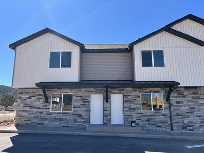 /international/us/920-s-25-e-cedar-city-ut-110110373614/