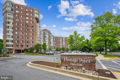 /international/us/3210-n-leisure-world-blvd-401-silver-spring-md-110108566535/