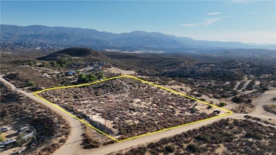 /international/us/15-goodlett-road-aguanga-ca-110119655885/