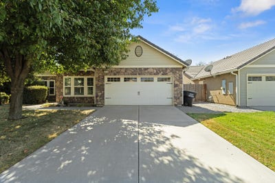 /international/us/4039-w-buena-vista-avenue-visalia-ca-110120045199/