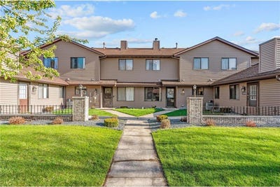 /international/us/13252-90th-avenue-n-maple-grove-mn-110107874992/
