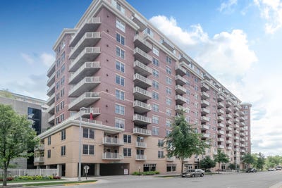 /international/us/333-w-mifflin-street-madison-wi-110108331658/