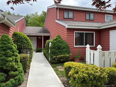 /international/us/506-drew-drive-saint-james-ny-110106377031/