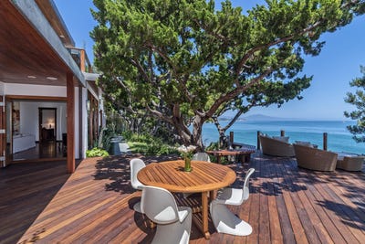 /international/us/1807-fernald-point-lane-montecito-ca-110101542955/