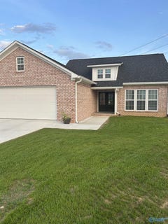 /international/us/15-swanee-drive-albertville-al-110098514467/?lang=en