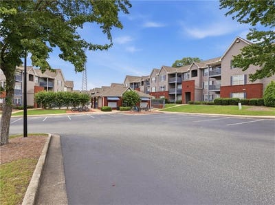 /international/us/1114-s-college-street-s-auburn-al-110108638871/