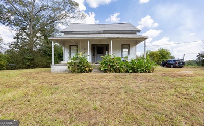 /international/us/4122-jacksonville-street-heflin-al-110102348582/