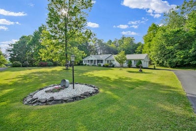 /international/us/117-hills-creek-drive-wellsboro-pa-110108754513/