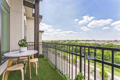 /international/us/2700-old-denton-road-carrollton-tx-110101266988/?lang=en