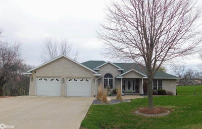 /international/us/2615-idlewood-drive-denison-ia-110107203089/