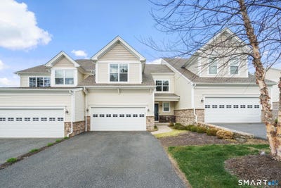 /international/us/24-highridge-road-middlebury-ct-110107479034/