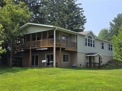 /international/us/1450-comstock-avenue-cumberland-wi-110101170870/