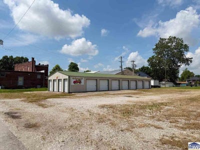 /international/us/112-n-2nd-street-famersburg-in-110108662407/
