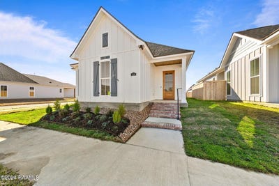 /international/us/128-oak-village-drive-scott-la-110108345438/