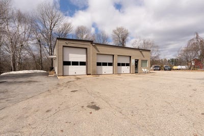 /international/us/1806-hooksett-road-hooksett-nh-110106849338/
