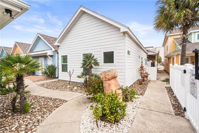 /international/us/2212-state-highway-361-port-aransas-tx-110106232315/