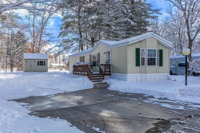 /international/us/27-melrose-drive-rochester-nh-110104993506/