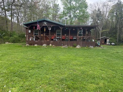 /international/us/711-blue-jay-six-rd-cool-ridge-wv-110108122967/