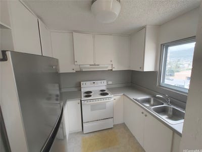 /international/us/509-university-avenue-honolulu-hi-110108552175/