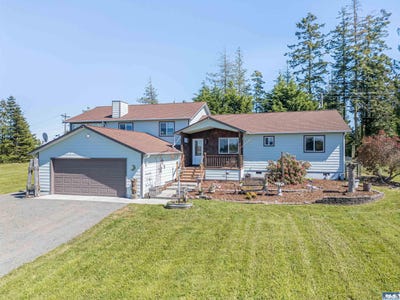 /international/us/80-sunshine-plaza-sequim-wa-110108359689/
