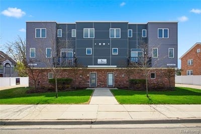 /international/us/4221-w-14-mile-road-royal-oak-mi-110107432938/