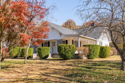 /international/us/401-s-eighth-street-mebane-nc-110103505218/