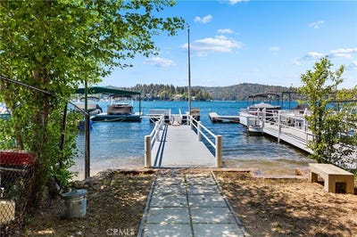 /international/us/211-s211-lake-arrowhead-ca-110108269131/