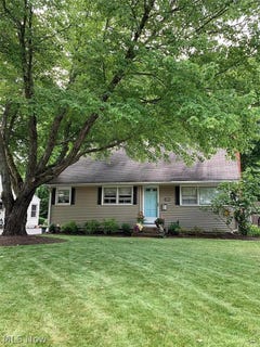 /international/us/450-bell-street-chagrin-falls-oh-110107568889/