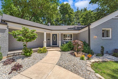 /international/us/1160-s-holland-avenue-springfield-mo-110108059136/