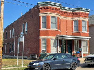 /international/us/2340-central-avenue-dubuque-ia-110102385033/